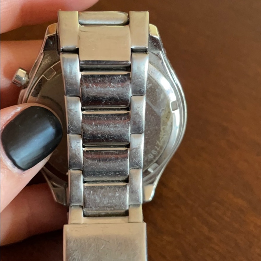 Silver and pink Fossil Watch - Picture 5 of 6